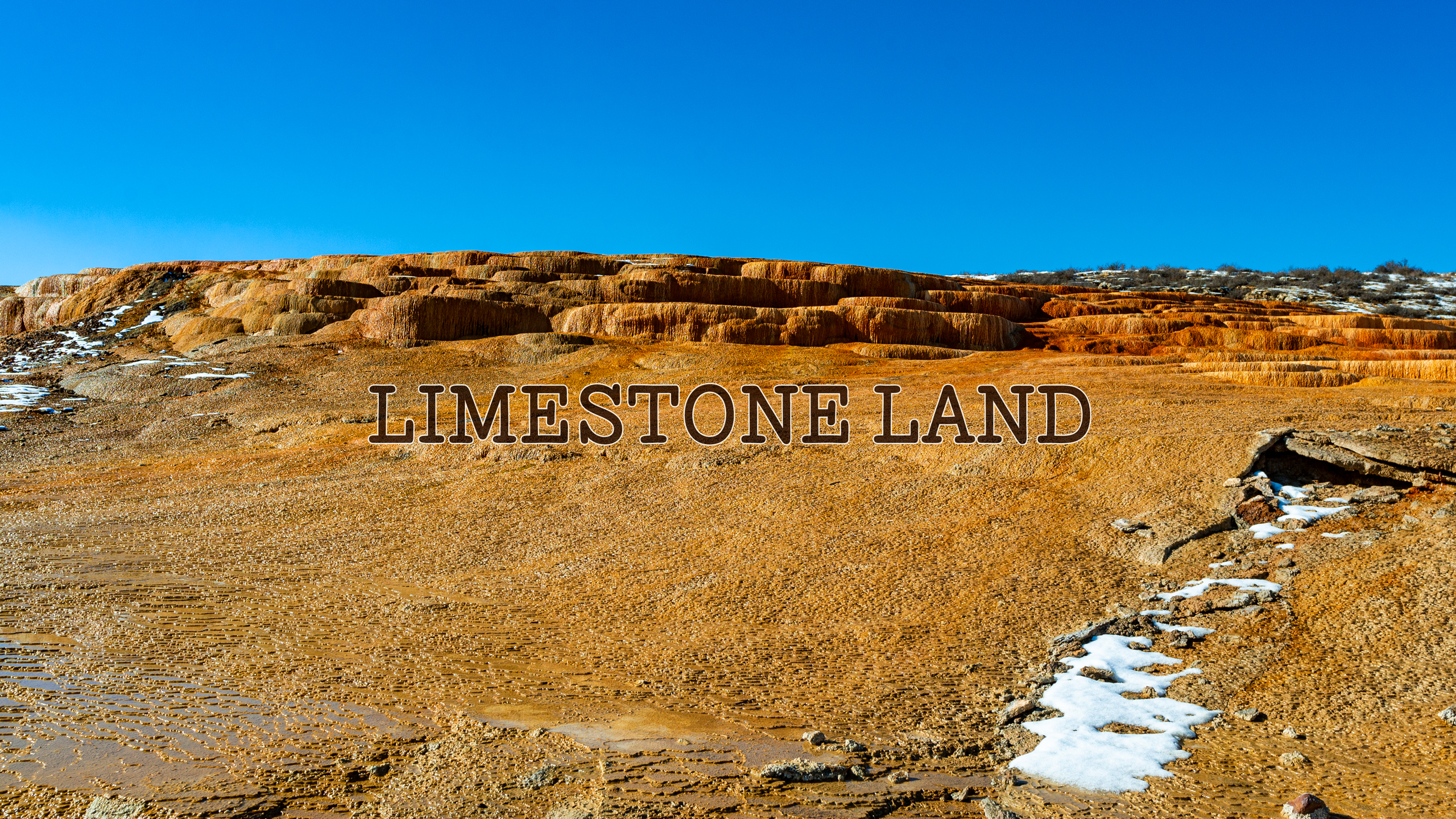 LIMESTONE LAND | 地球の縮図、A rocks made up mainly of calcium carbonate called limestone spread out like shelves.